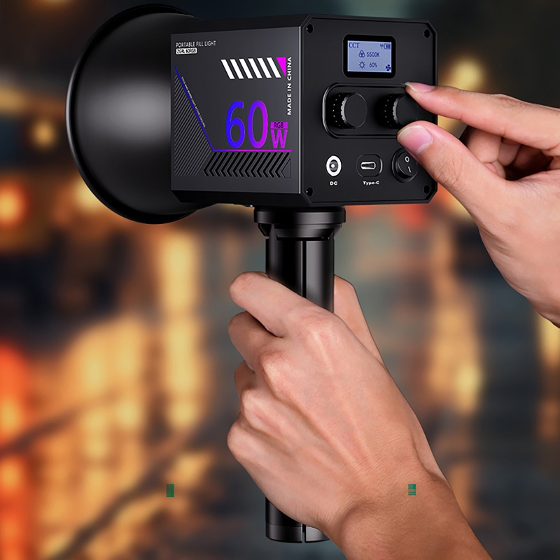 Luce Video RGB 60W Portatile L - Photography Lighting Handheld recensione e prezzo
